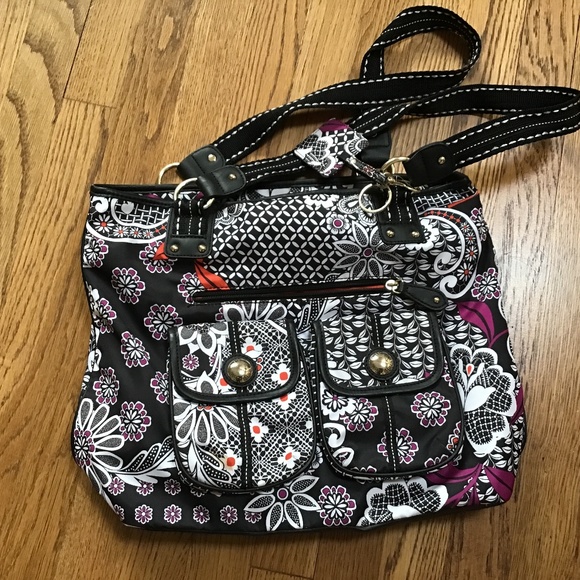 Tyler Rodan Handbags - TYLER RODAN Patterned Tote Bag only 10$